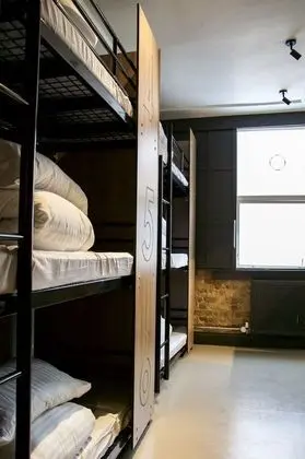 Bed in 9-Bed Mixed Dormitory Room