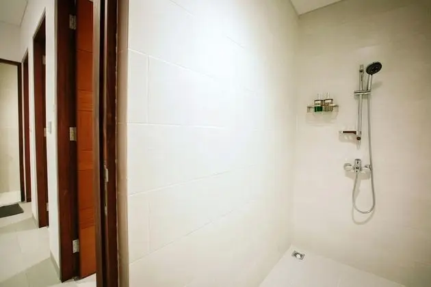 Ortak Ranzalı Oda, Sadece kadınlar için