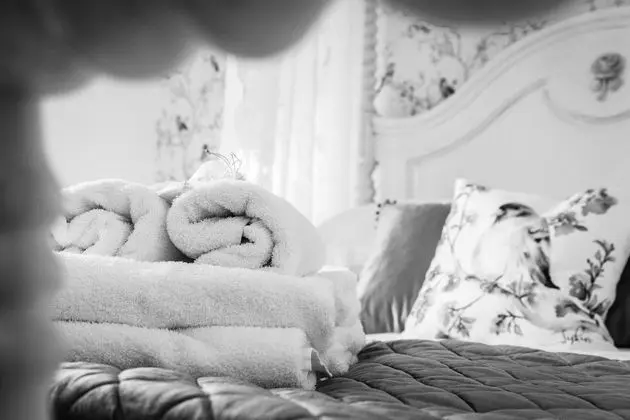 Deluxe Tek Büyük Yataklı Oda, Banyolu/Duşlu, Bahçe Manzaralı (4 Poster Bed)