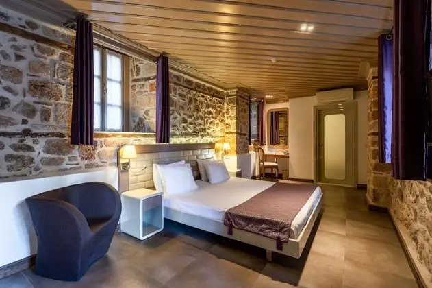 Standard Double or Twin Triple Room