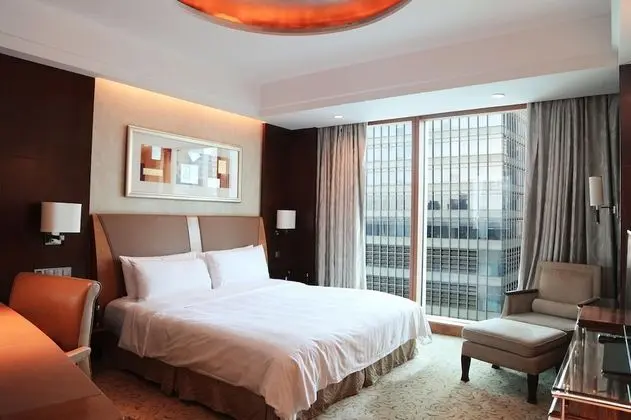 Grand Oda, 1 En Büyük (King) Boy Yatak