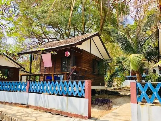 Bungalow with Sea View