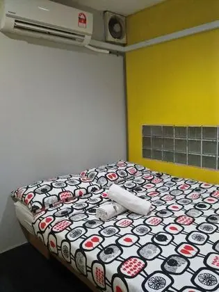 Tek Büyük Yataklı Oda, Ortak Banyo