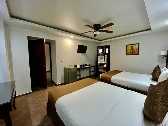 Luxury Tek Büyük Yataklı Oda, 2 Çift Kişilik Yatak