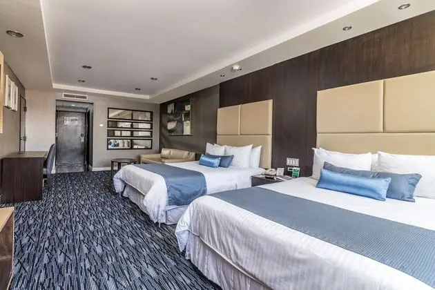 Süit (2 Queen Beds, Executive Floor)