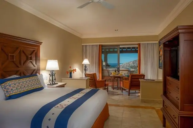 Super Executive Suite Ocean View with Jacuzzi