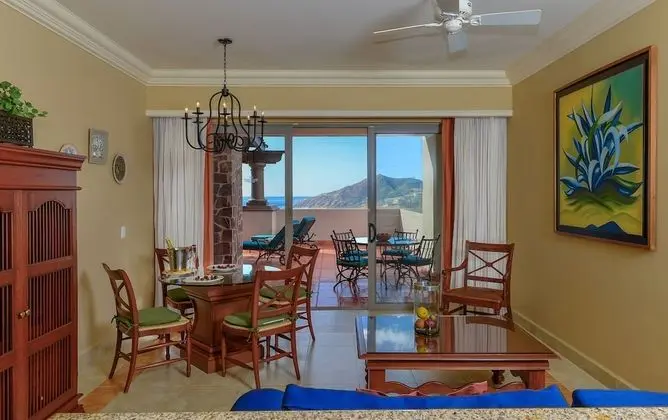 Super Executive Suite Ocean View with Jacuzzi