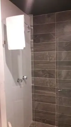 Standard Oda, 1 Büyük (Queen) Boy Yatak, Banyolu/Duşlu