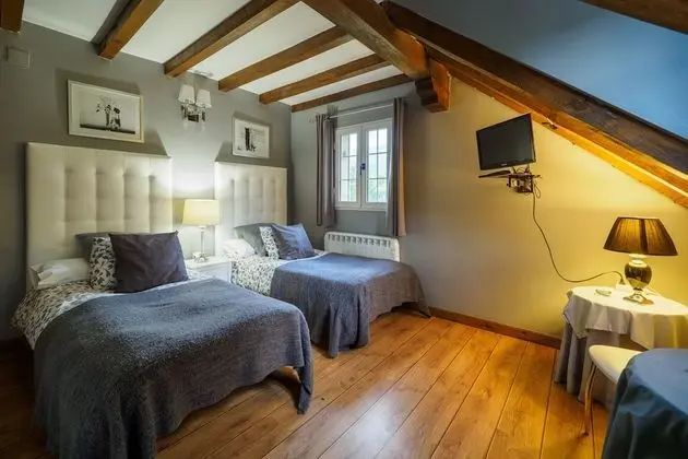 Tek Büyük veya İki Ayrı Yataklı Oda