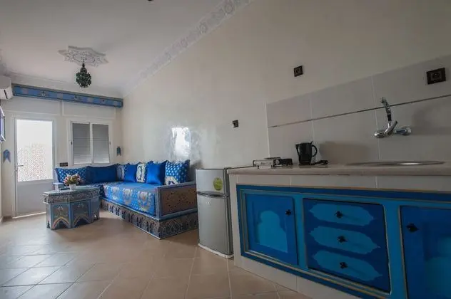 Junior Süit, Veranda