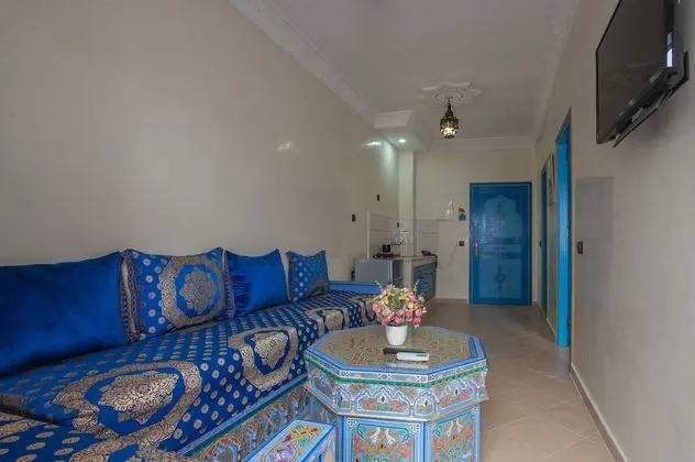 Junior Süit, Veranda