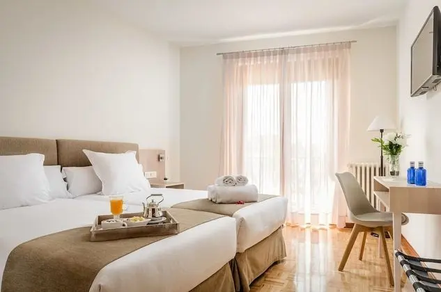 Tek Büyük veya İki Ayrı Yataklı Oda