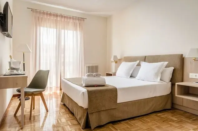 Tek Büyük veya İki Ayrı Yataklı Oda