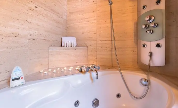 Süit, Sıcak Su Küveti (Duplex, 1 adult)