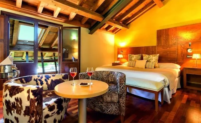 Tek Büyük Yataklı Oda, Sıcak Su Küveti, Dağ Manzaralı