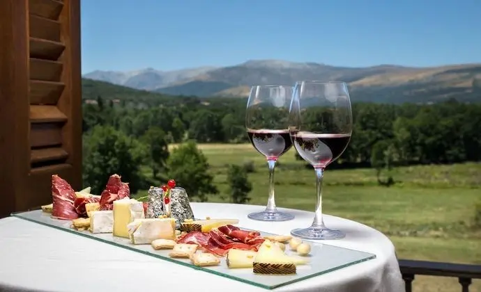 Tek Büyük Yataklı Oda, Sıcak Su Küveti, Dağ Manzaralı