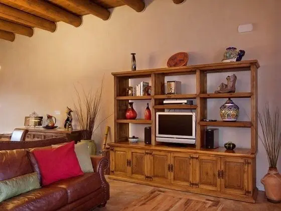 Daire (Puerta Del Sol - Upscale Family Home,)