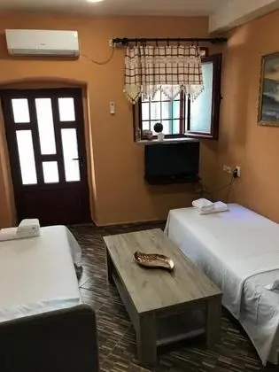 Economy İki Ayrı Yataklı Oda