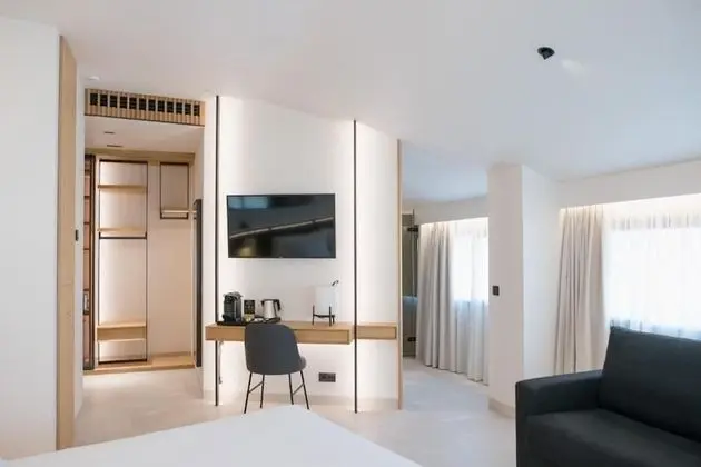 Junior Stüdyo Süit