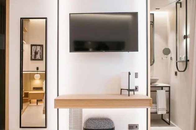 Standard Tek Büyük Yataklı Oda