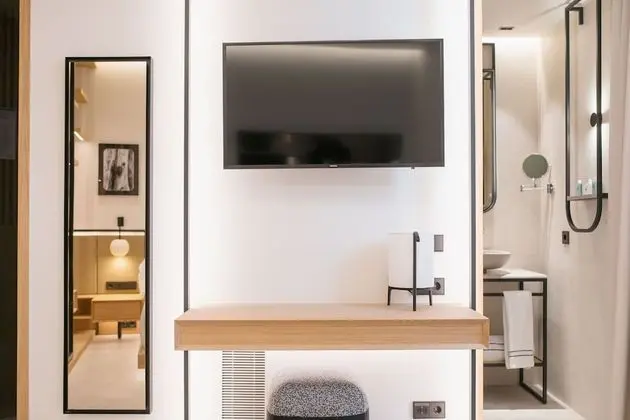 Standard Tek Büyük Yataklı Oda