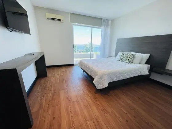 2 Bedroom Panorama