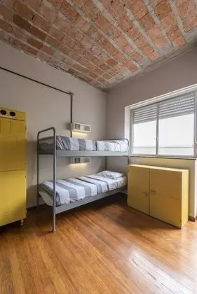 Ortak Ranzalı Oda, Karma Ranzalı Oda, Özel Banyo (4 people)