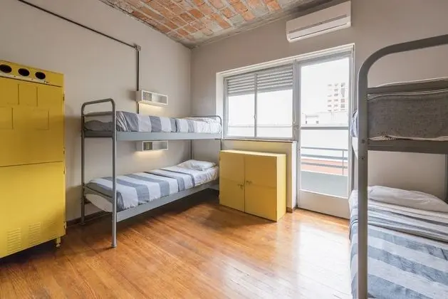 Ortak Ranzalı Oda, Karma Ranzalı Oda, Özel Banyo (4 people)