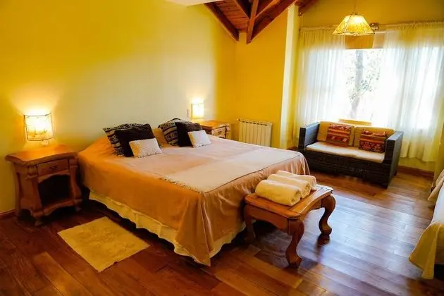 Standard Üç Kişilik Oda, Bahçe Manzaralı