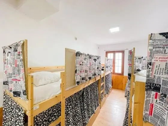 Ortak Ranzalı Oda, Karma Ranzalı Oda (1 Bed in a 10-Bed Dormitory Room)