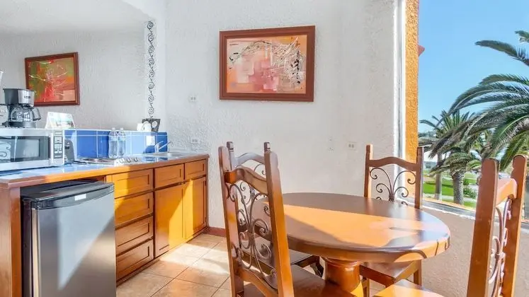 1 Bedroom Villa 2nd Floor, Ocean Front