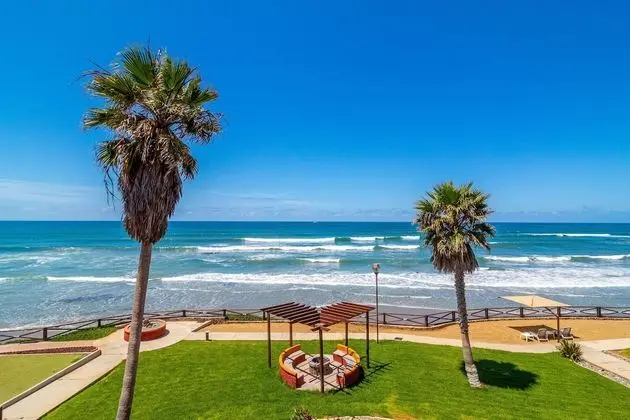 1 Bedroom Villa 2nd Floor, Ocean Front