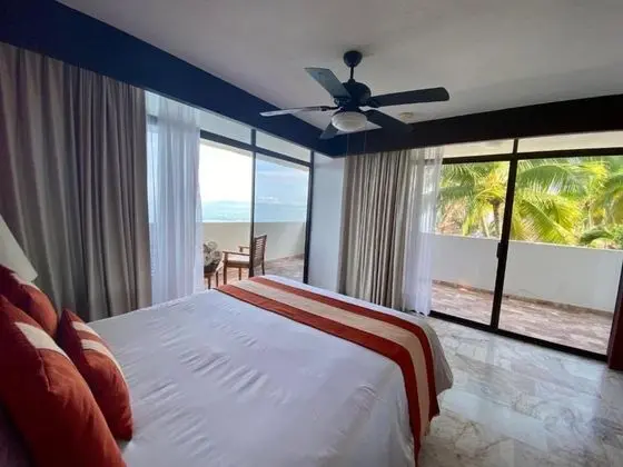 2 Bedroom Suite Oceanfront