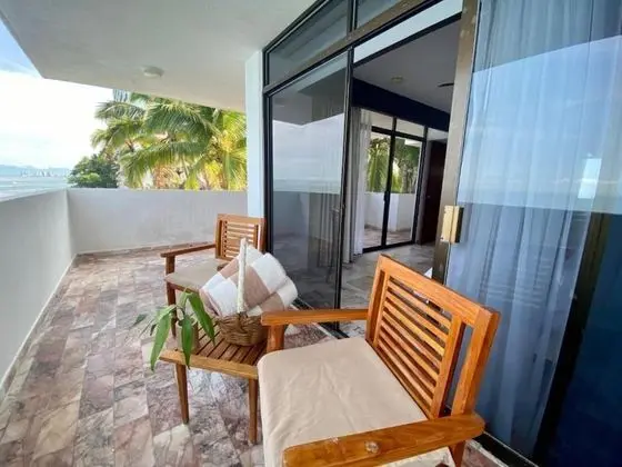 2 Bedroom Suite Oceanfront