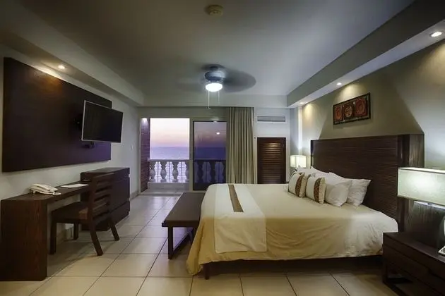Grand Deluxe