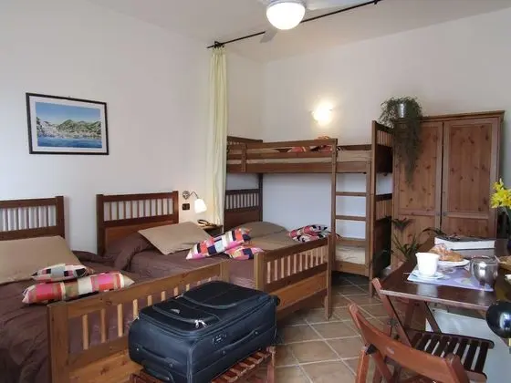 Dört Kişilik Oda