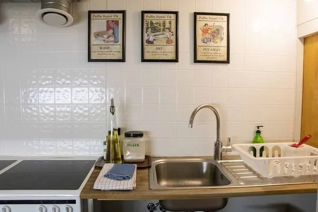 Üç Kişilik Oda, Ortak Banyo