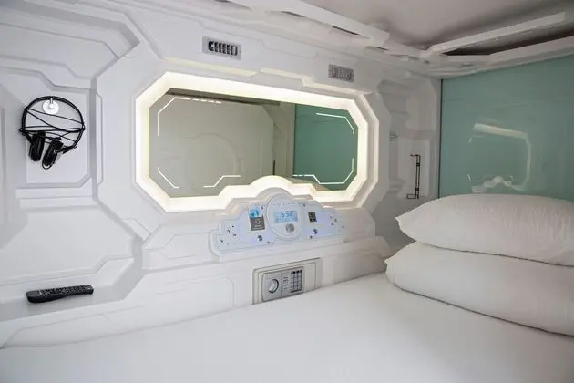 Basic Ortak Ranzalı Oda, Ortak Banyo