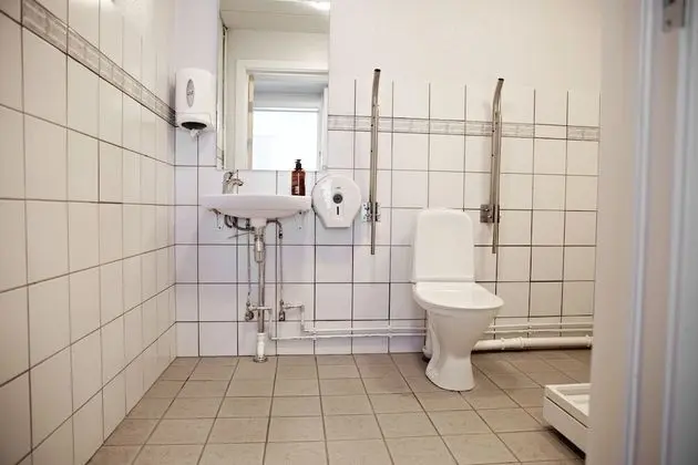 Basic Ortak Ranzalı Oda, Ortak Banyo