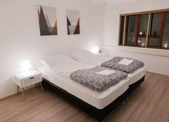 Tek Büyük veya İki Ayrı Yataklı Oda