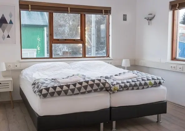 Tek Büyük veya İki Ayrı Yataklı Oda