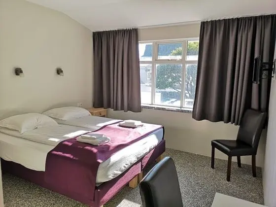 Standard Tek Büyük veya İki Ayrı Yataklı Oda, Özel Banyo