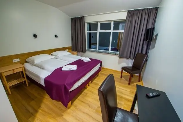 Standard Tek Büyük veya İki Ayrı Yataklı Oda, Özel Banyo