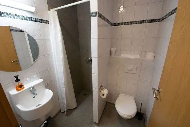 Standard Tek Büyük veya İki Ayrı Yataklı Oda, Özel Banyo