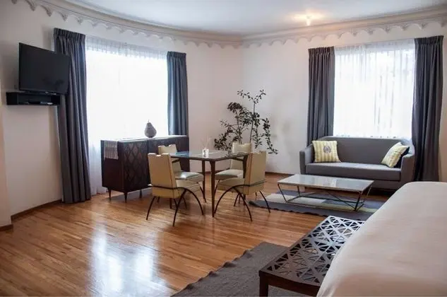 Master Executive Suite