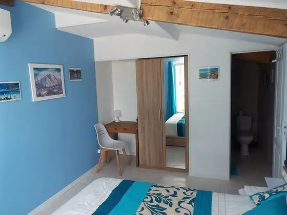 Comfort Tek Büyük Yataklı Oda (Azur)