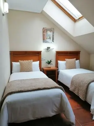 İki Ayrı Yataklı Oda