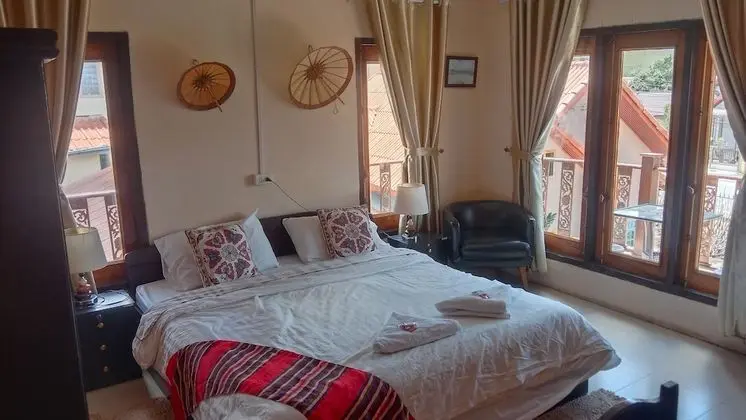 Comfort Tek Büyük Yataklı Oda, 1 En Büyük (King) Boy Yatak, Tepe Manzaralı