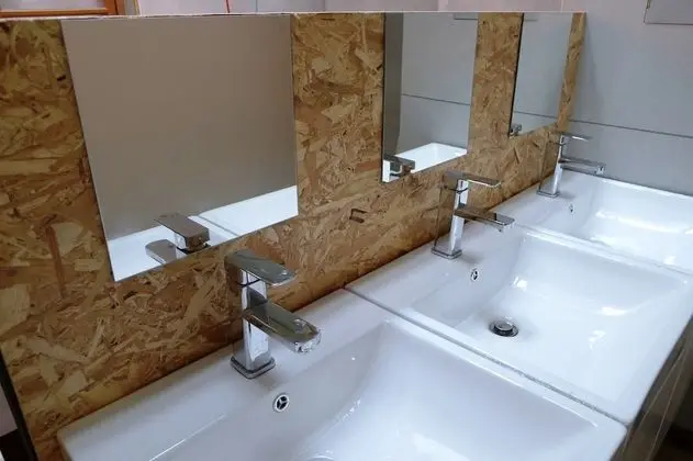 Ortak Ranzalı Oda, Karma Ranzalı Oda, Ortak Banyo
