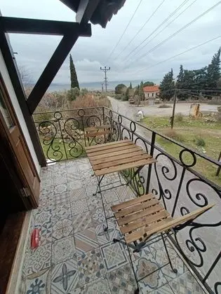 Lavanta Oda, Deniz Manzaralı, Balkonlu